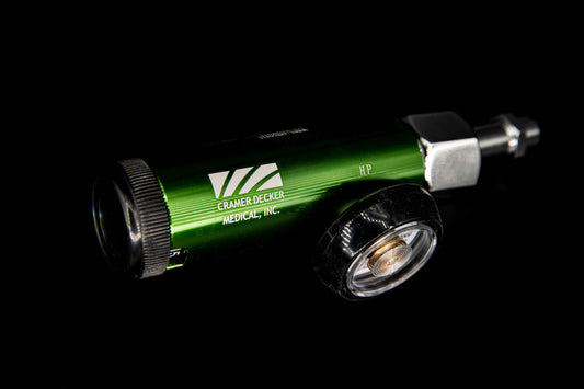 COMPACT O₂ REG CGA 540 ISO with Nut & Nipple ½-15 LPM