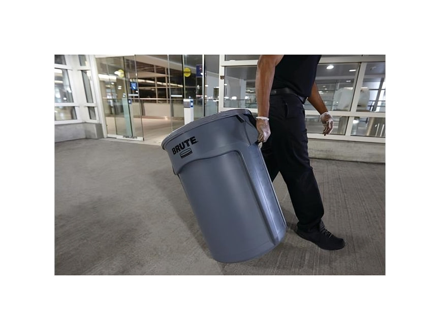 BRUTE 32-Gallon Grey Trash Container , 5