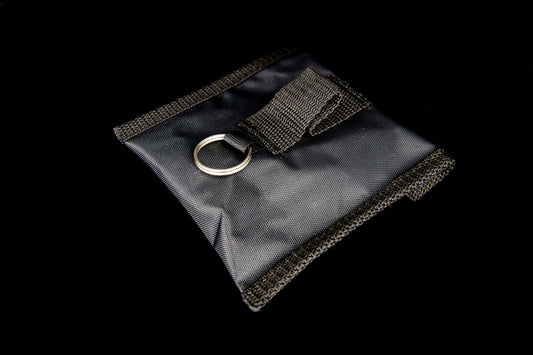 Pouch & Keyring 8 x 8 cm (Black)